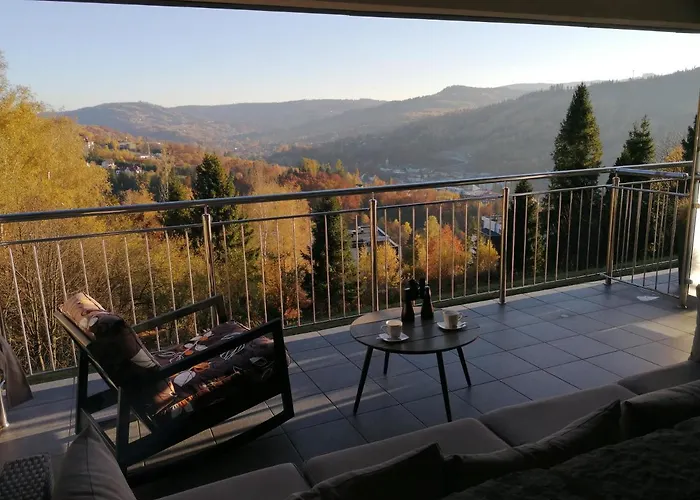 Widokowy Z Tarasem Bukowa דירה *