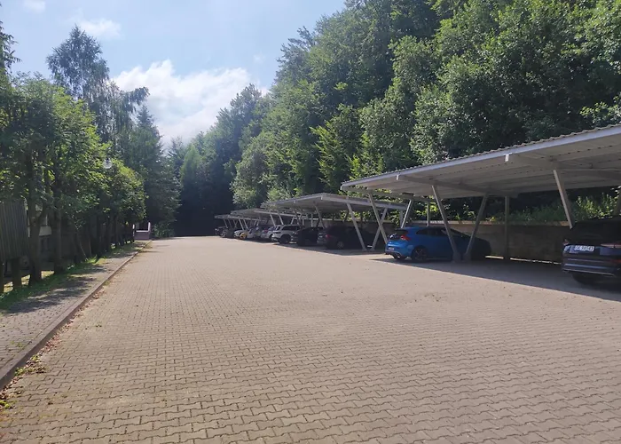 Widokowy Z Tarasem Bukowa ויסלאו