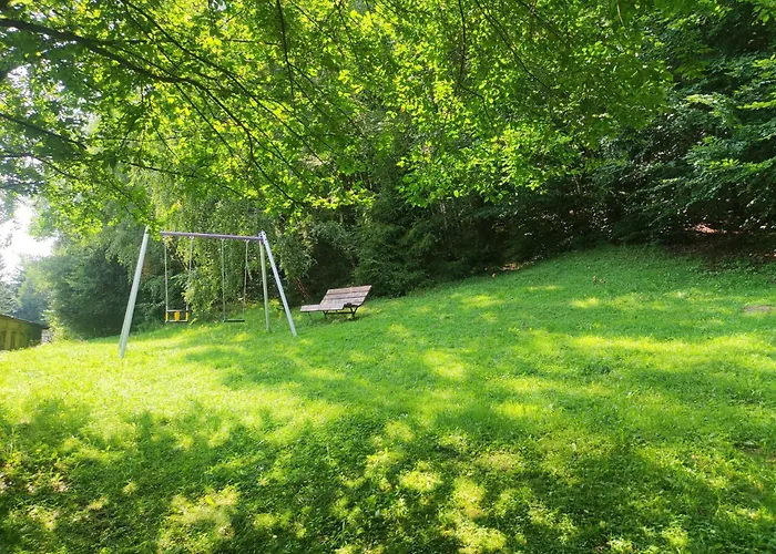 Widokowy Z Tarasem Bukowa דירה *